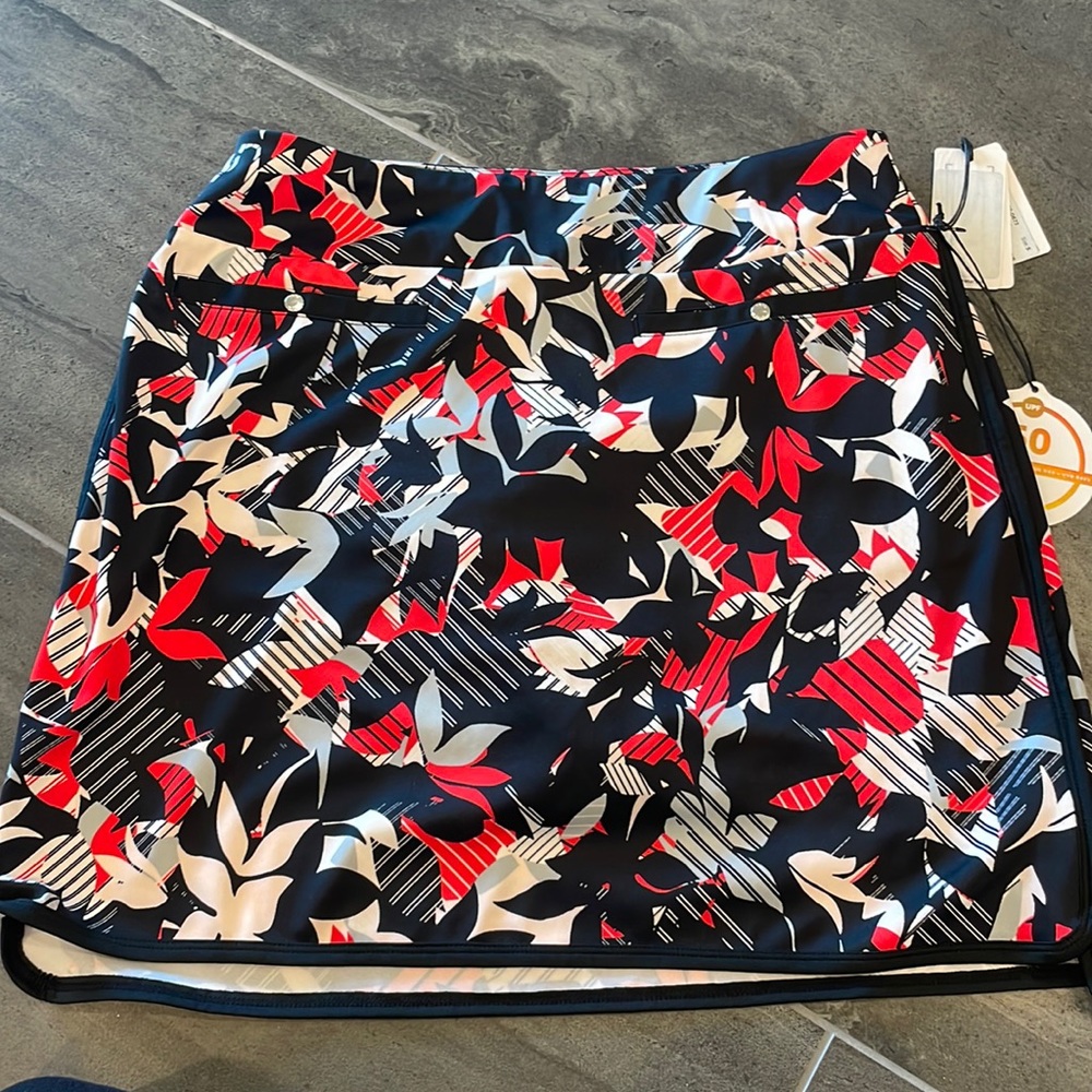 Tail Activewear - golf skort. Sz small.
